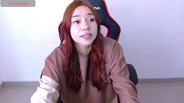 Snapshot of samantha_tattu chatting on December 7, 6:04 pm samantha tattu online show from December 7, 6:04 pm