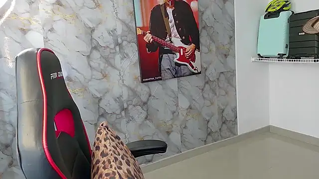 Snapshot of samantha_tattu chatting on September 30, 9:53 pm samantha tattu online show from September 30, 9:53 pm