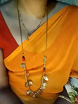 tuttifrutti17 online show from December 6, 5:33 pm