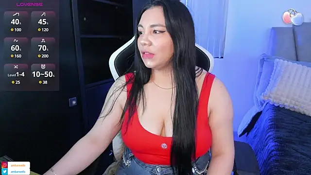 ambar-wells online show from December 14, 5:25 pm