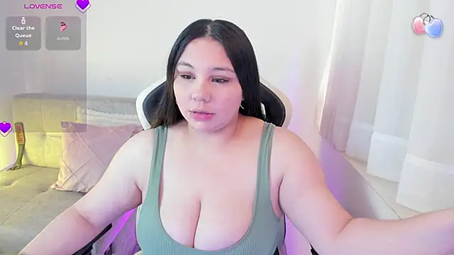 Snapshot of ambar-wells chatting on May 15, 5:20 pm ambar-wells online show from May 15, 5:20 pm