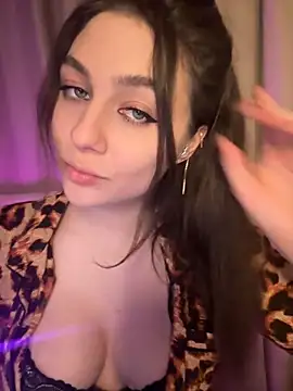 Snapshot of Your_insomniya chatting on February 28, 9:12 pm Your insomniya online show from February 28, 9:12 pm