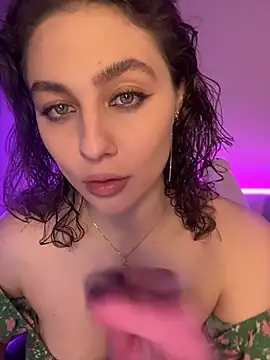 Snapshot of Your_insomniya chatting on November 29, 8:01 pm Your insomniya online show from November 29, 8:01 pm