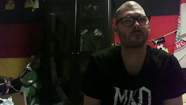 Snapshot of Die-geile-Sau chatting on September 14, 7:02 pm Die-geile-Sau online show from September 14, 7:02 pm