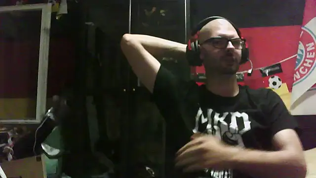 Snapshot of Die-geile-Sau chatting on September 20, 8:21 pm Die-geile-Sau online show from September 20, 8:21 pm