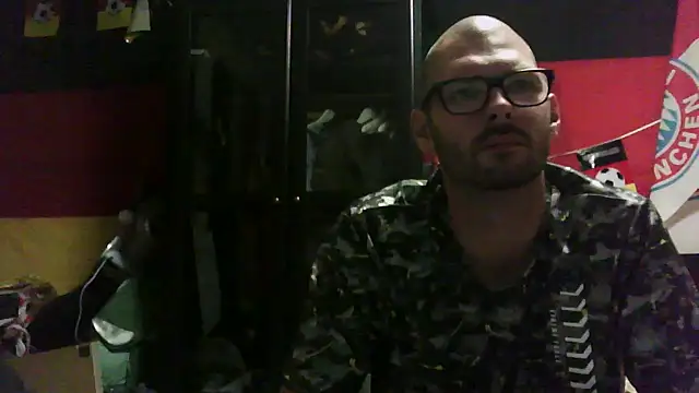 Snapshot of Die-geile-Sau chatting on September 22, 6:54 pm Die-geile-Sau online show from September 22, 6:54 pm