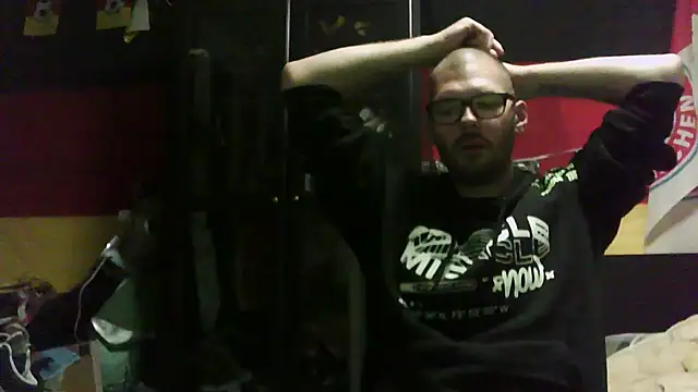 Snapshot of Die-geile-Sau chatting on September 25, 7:06 pm Die-geile-Sau online show from September 25, 7:06 pm