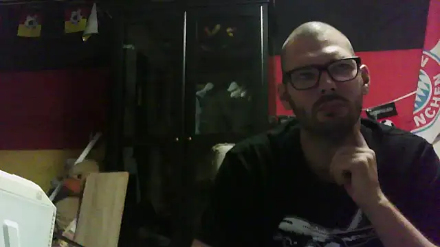 Snapshot of Die-geile-Sau chatting on October 27, 8:46 pm Die-geile-Sau online show from October 27, 8:46 pm