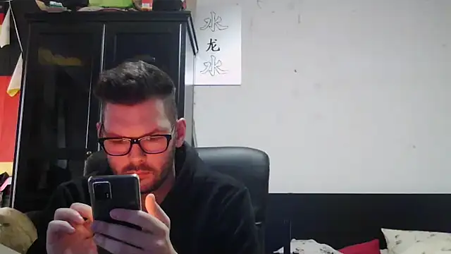 Die-geile-Sau online show from April 10, 1:49 pm