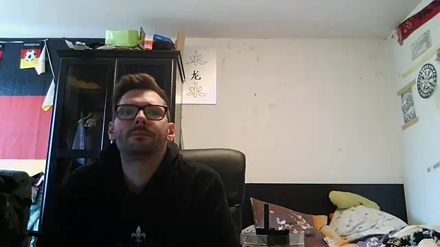 Snapshot of Die-geile-Sau chatting on April 28, 1:49 pm Die-geile-Sau online show from April 28, 1:49 pm