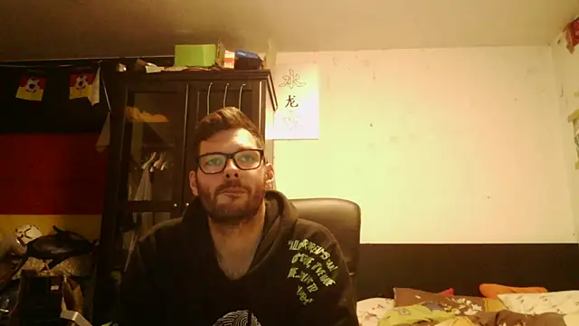 Snapshot of Die-geile-Sau chatting on May 12, 7:11 pm Die-geile-Sau online show from May 12, 7:11 pm