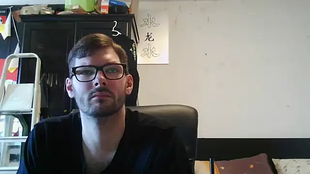 Snapshot of Die-geile-Sau chatting on May 24, 1:05 pm Die-geile-Sau online show from May 24, 1:05 pm