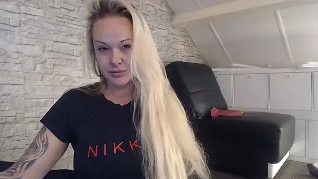 dutch prinses online show from October 31, 12:50 pm