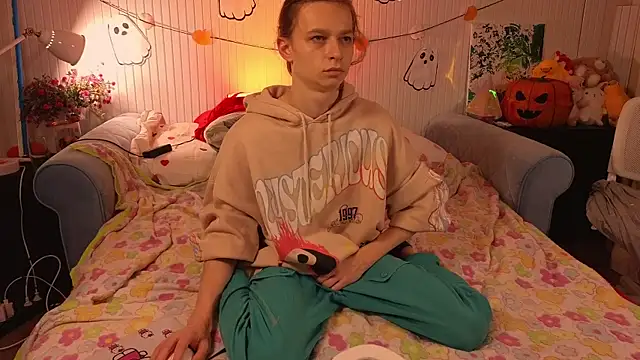 Snapshot of Frank_Fraer chatting on October 25, 8:03 pm Frank Fraer online show from October 25, 8:03 pm