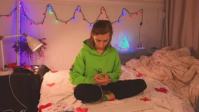 Snapshot of Frank_Fraer chatting on December 14, 5:40 pm Frank Fraer online show from December 14, 5:40 pm