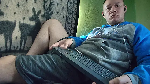 sweet cock28 online show from February 9, 3:27 pm