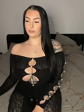 Snapshot of Mia-Bremer chatting on March 1, 3:47 pm Mia-Bremer online show from March 1, 3:47 pm