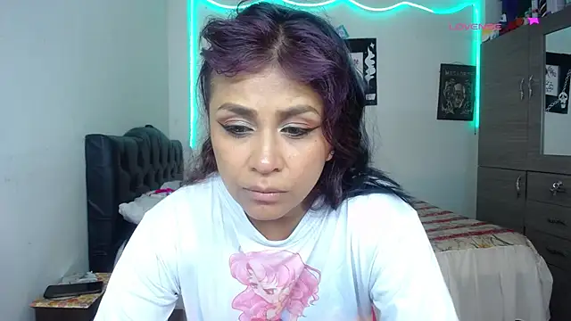 pinky violeta online show from April 6, 1:12 pm