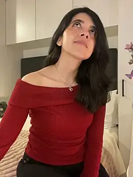 Snapshot of saori_10 chatting on January 3, 11:35 am saori 10 online show from January 3, 11:35 am