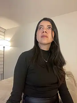 Snapshot of saori_10 chatting on January 6, 5:22 am saori 10 online show from January 6, 5:22 am