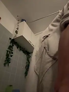 Toyjungee online show from October 9, 1:25 am