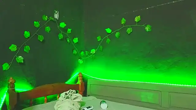 Snapshot of Carlafoxxx chatting on February 7, 2:26 pm Carlafoxxx online show from February 7, 2:26 pm