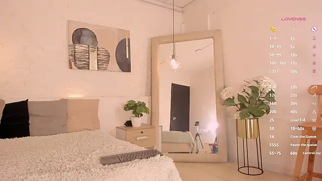 Snapshot of amatiista_12 chatting on January 2, 7:40 pm amatiista 12 online show from January 2, 7:40 pm