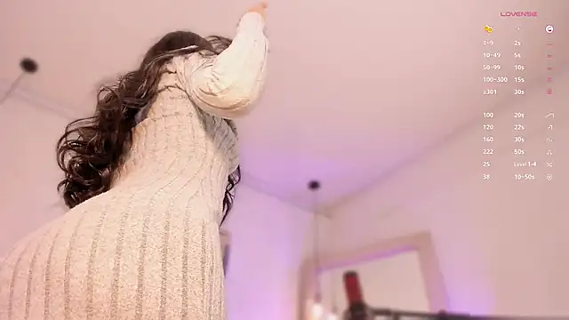 Snapshot of amatiista_12 chatting on March 13, 12:37 am amatiista 12 online show from March 13, 12:37 am