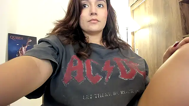 Snapshot of samantha_cherry chatting on November 22, 5:12 pm samantha cherry online show from November 22, 5:12 pm