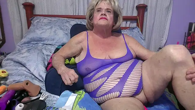 BigClitMelody online show from January 17, 11:52 pm