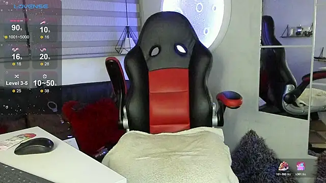 natasha logan  online show from February 28, 4:13 am