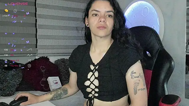 Snapshot of natasha_logan_ chatting on July 25, 3:59 am natasha logan online show from July 25, 3:59 am