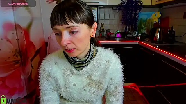 TayanaJons online show from February 5, 8:19 am