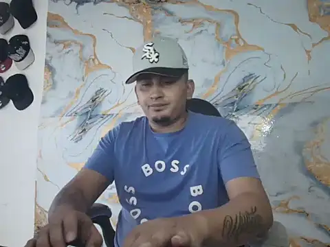 Snapshot of myke_andrade chatting on June 1, 9:27 pm myke andrade online show from June 1, 9:27 pm