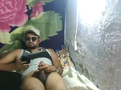 Snapshot of Rocobodymassager chatting on February 25, 5:50 am Rocobodymassager online show from February 25, 5:50 am