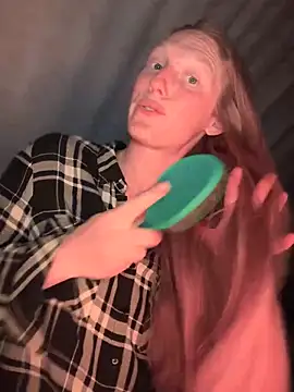 GoldenFlameGoddess online show from March 20, 7:13 am