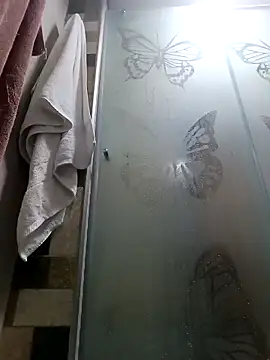 Snapshot of valerymartinez1 chatting on March 27, 7:02 pm valerymartinez1 online show from March 27, 7:02 pm