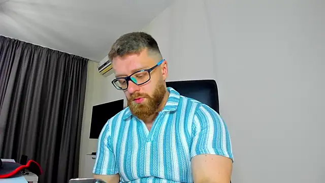 Findom guy online show from April 13, 10:43 am