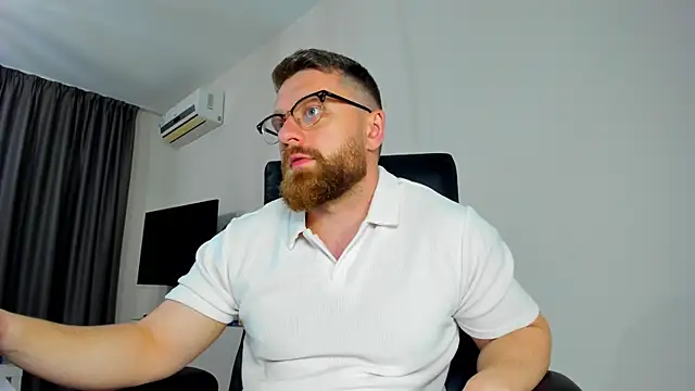 Findom guy online show from April 17, 3:37 pm