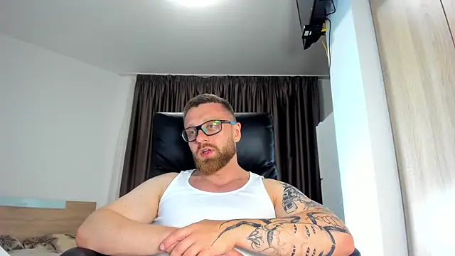 Findom guy online show from June 26, 7:29 pm
