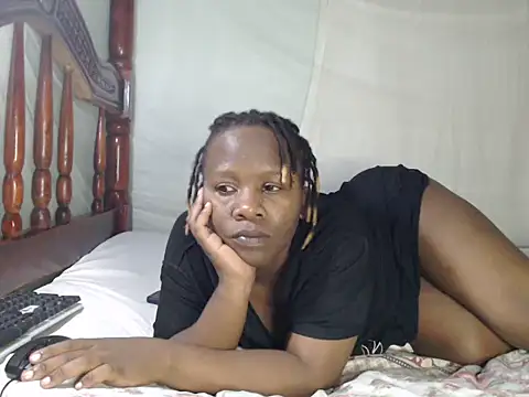 Snapshot of Queentesi chatting on May 16, 10:41 pm Queentesi online show from May 16, 10:41 pm