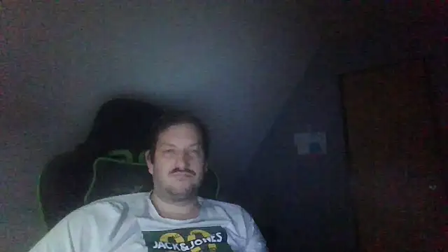 Snapshot of Golffahrer1982 chatting on October 26, 10:25 pm Golffahrer1982 online show from October 26, 10:25 pm