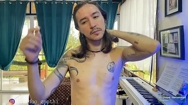 Snapshot of Antinoo_Gnothi chatting on December 18, 12:18 pm Antinoo Gnothi online show from December 18, 12:18 pm