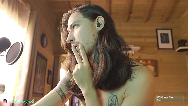 Snapshot of Antinoo_Gnothi chatting on October 30, 2:51 pm Antinoo Gnothi online show from October 30, 2:51 pm