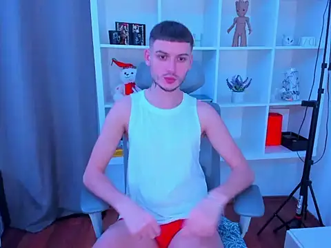 andboyfor6 online show from December 23, 8:45 am