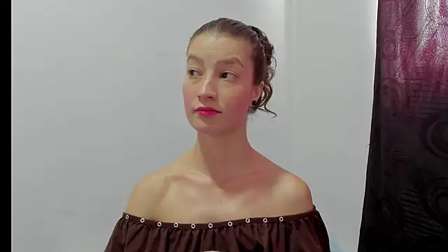 MiiaVolkova online show from November 6, 6:31 pm