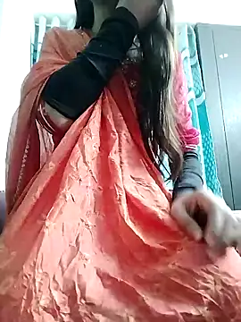 Snapshot of Noor_Darliing chatting on January 12, 2:52 pm Noor Darliing online show from January 12, 2:52 pm