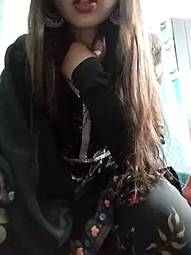 Snapshot of Noor_Darliing chatting on February 12, 3:27 pm Noor Darliing online show from February 12, 3:27 pm