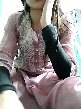 Snapshot of Noor_Darliing chatting on March 5, 9:37 pm Noor Darliing online show from March 5, 9:37 pm