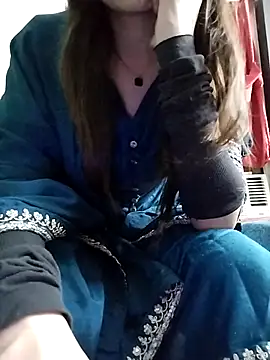 Snapshot of Noor_Darliing chatting on April 27, 3:43 pm Noor Darliing online show from April 27, 3:43 pm